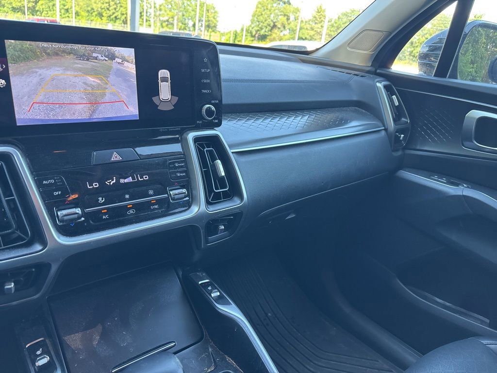 Used 2022 Kia Sorento S FWD image 15