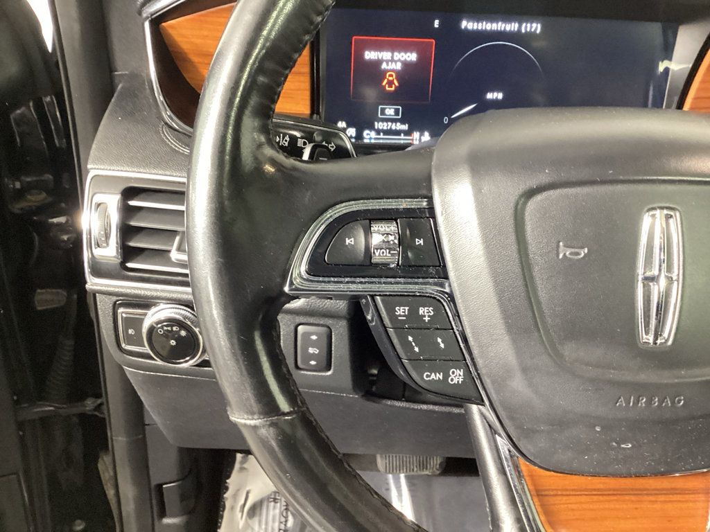 Used 2019 Lincoln Navigator Reserve w/ Cargo Package AWD/4WD image 19