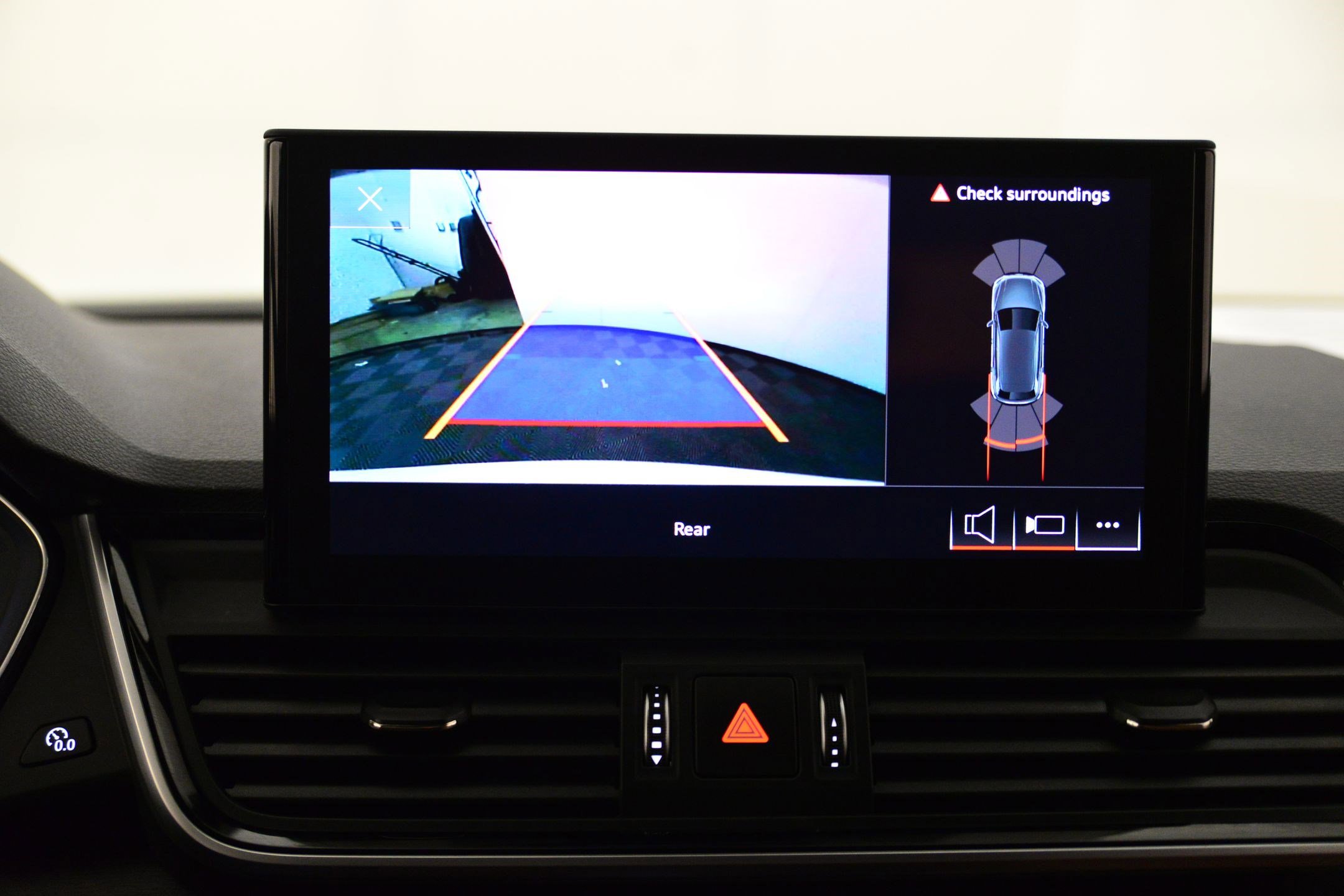 Certified 2025 Audi Q5 e Premium image 31