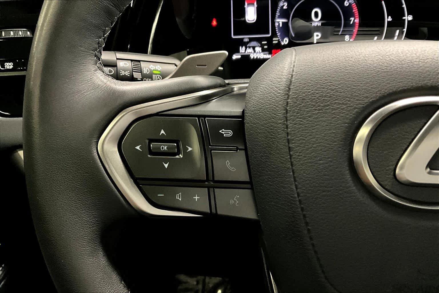 Used 2024 Lexus RX 350 FWD w/ Technology Package image 23