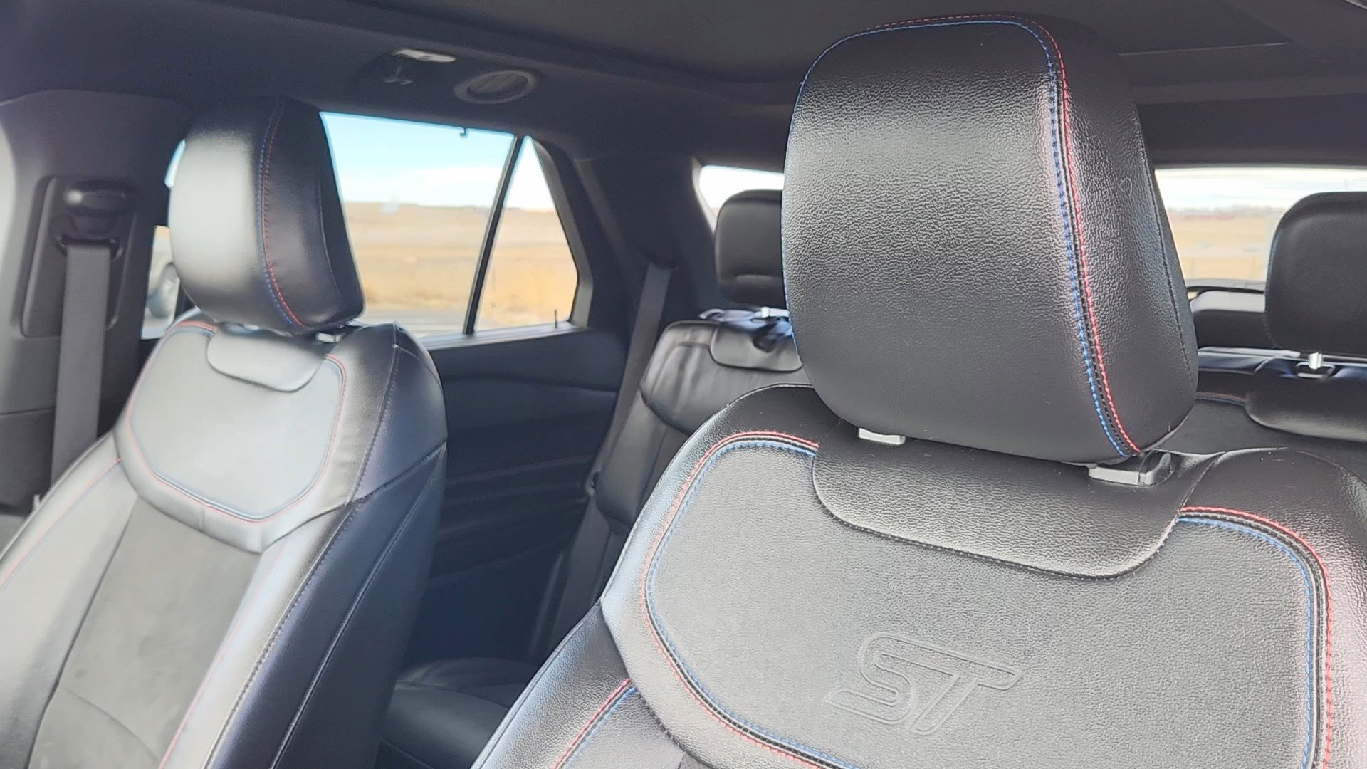 Used 2023 Ford Explorer ST w/ ST Appearance Package image 10