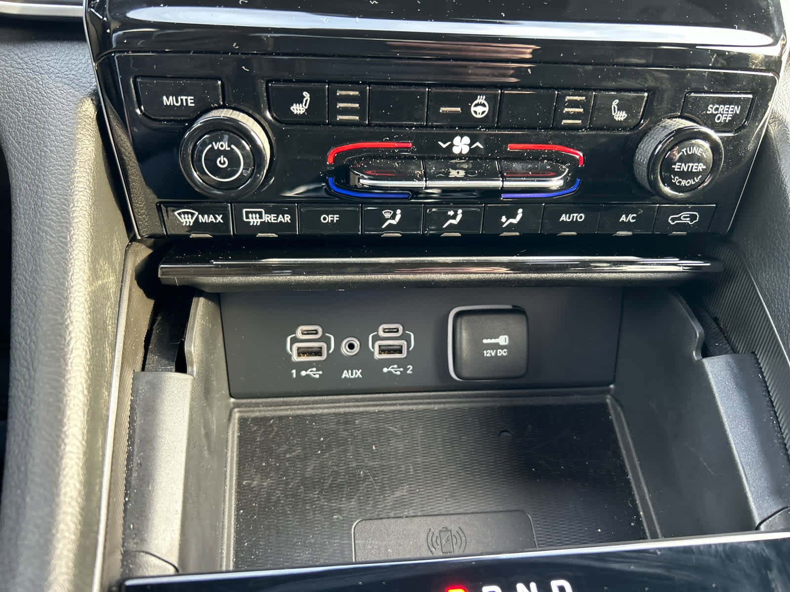Used 2025 Jeep Grand Cherokee 4WD image 25