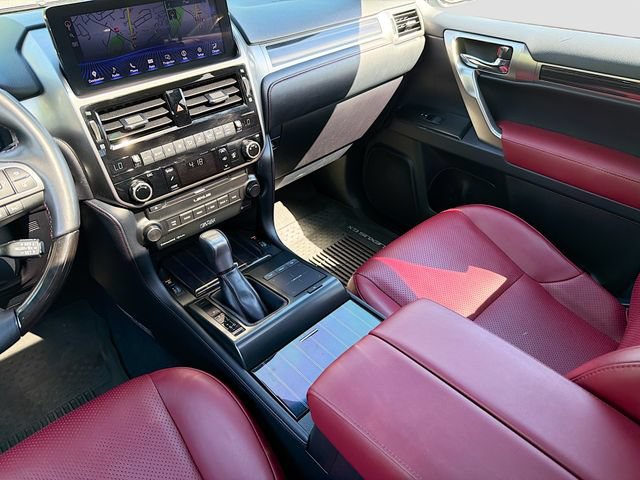 Used 2023 Lexus GX 460 Luxury w/ Sport Design Package AWD/4WD image 23