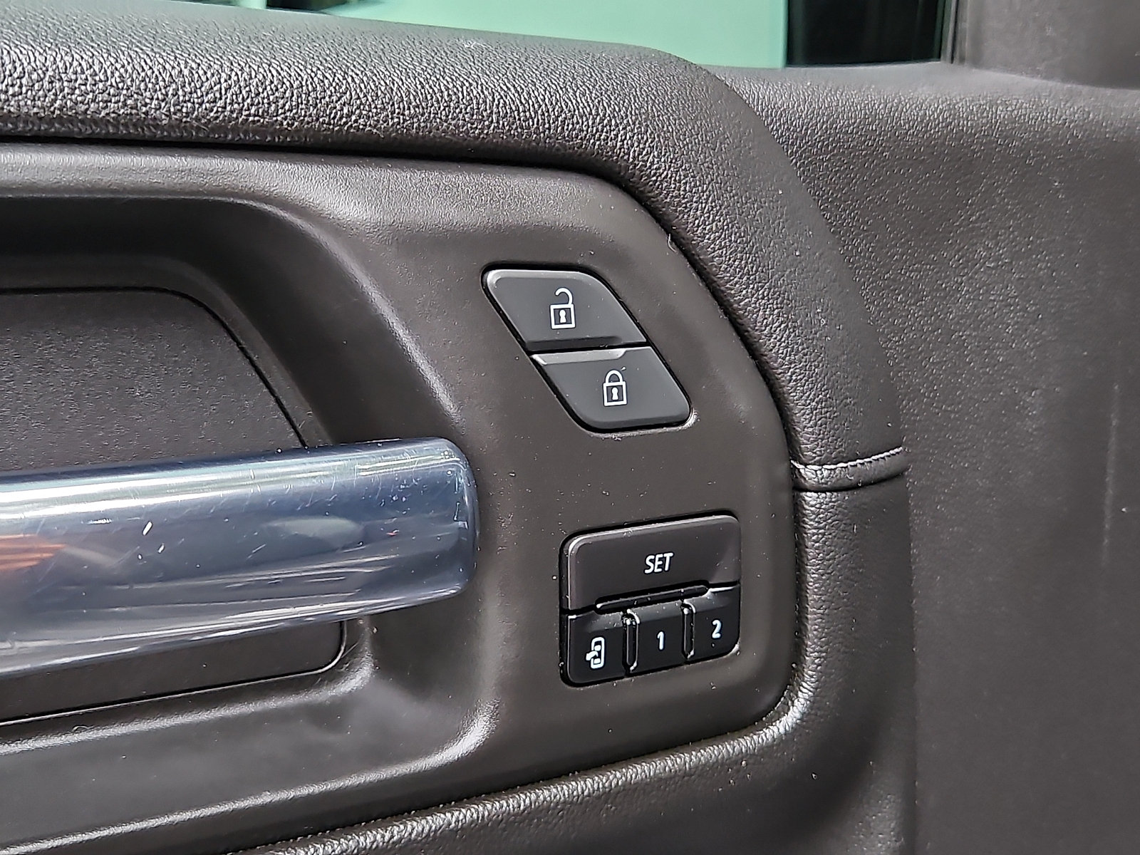 Used 2020 GMC Sierra 1500 SLT w/ SLT Convenience Package AWD/4WD image 24