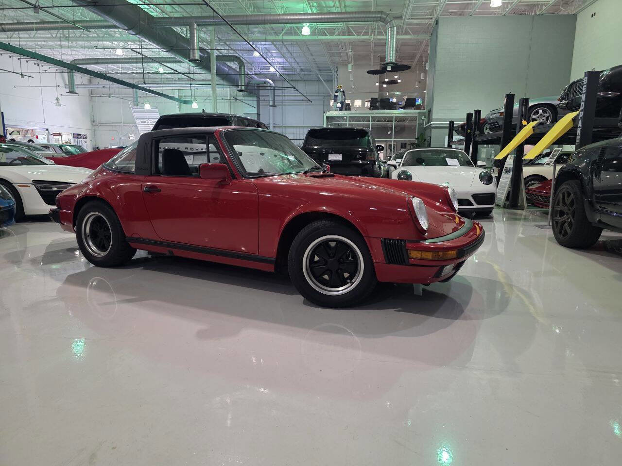 Used 1987 Porsche 911 Carrera RWD image 12