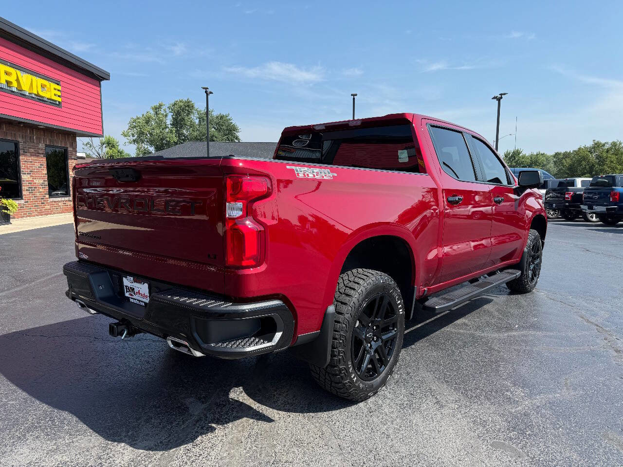 Used 2022 Chevrolet Silverado 1500 LT Trail Boss w/ LT Trail Boss Premium Package image 8
