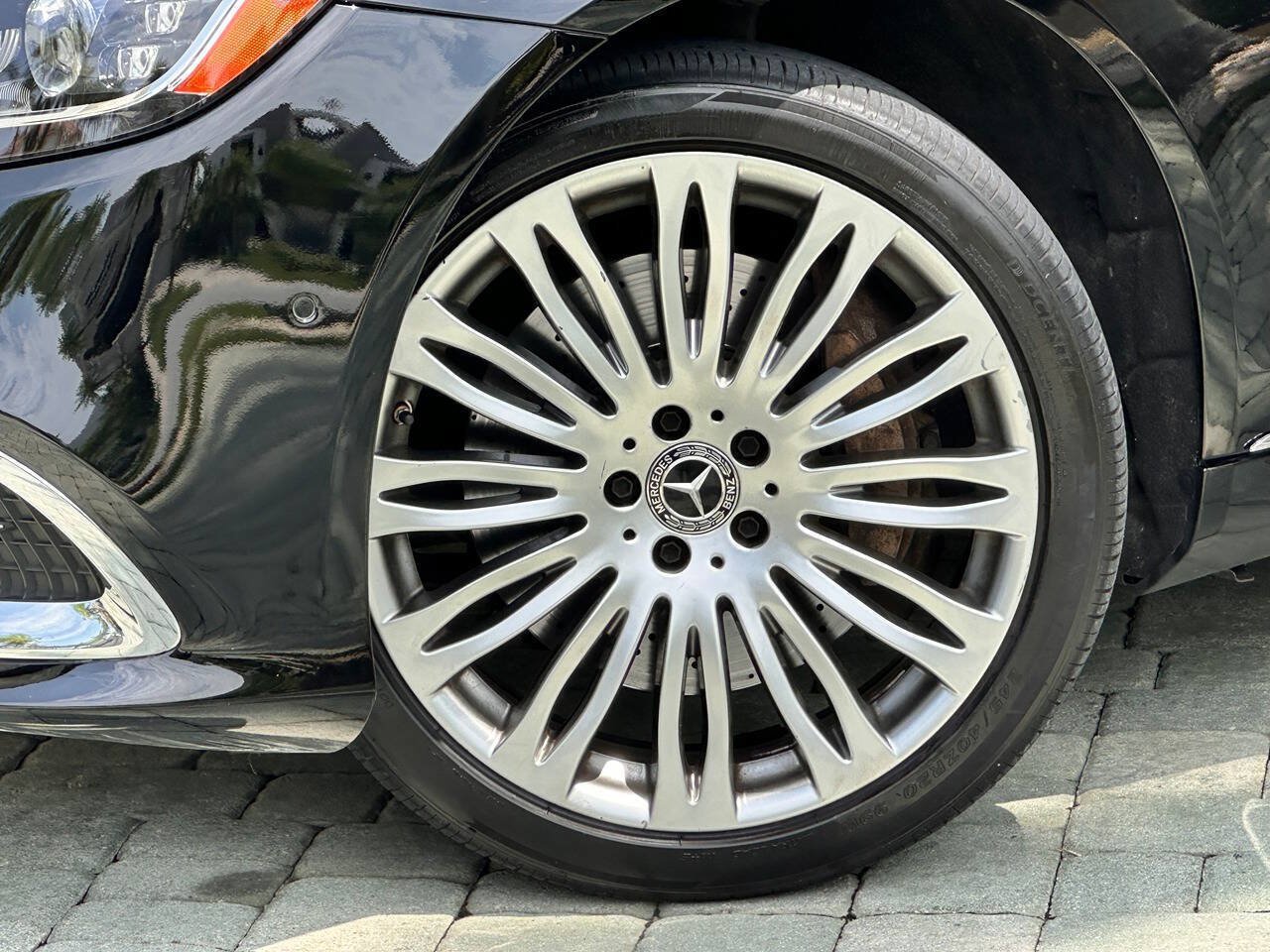 Used 2018 Mercedes-Benz Maybach S 560 4MATIC image 4