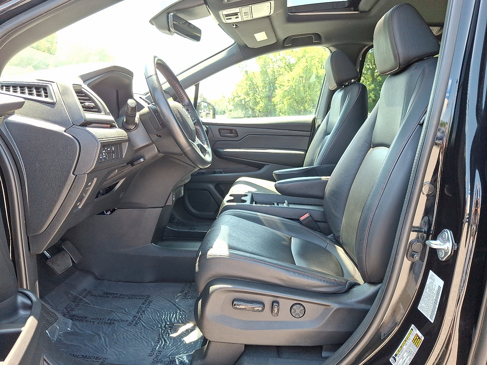 Used 2023 Honda Odyssey Sport image 12