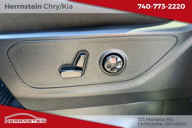 Used 2021 RAM 1500 Big Horn image 16