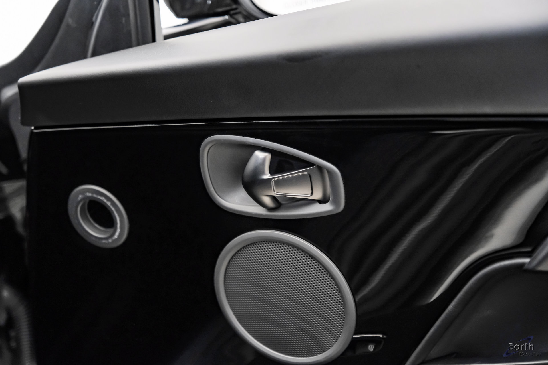 Used 2019 Aston Martin DBS Superleggera RWD image 90