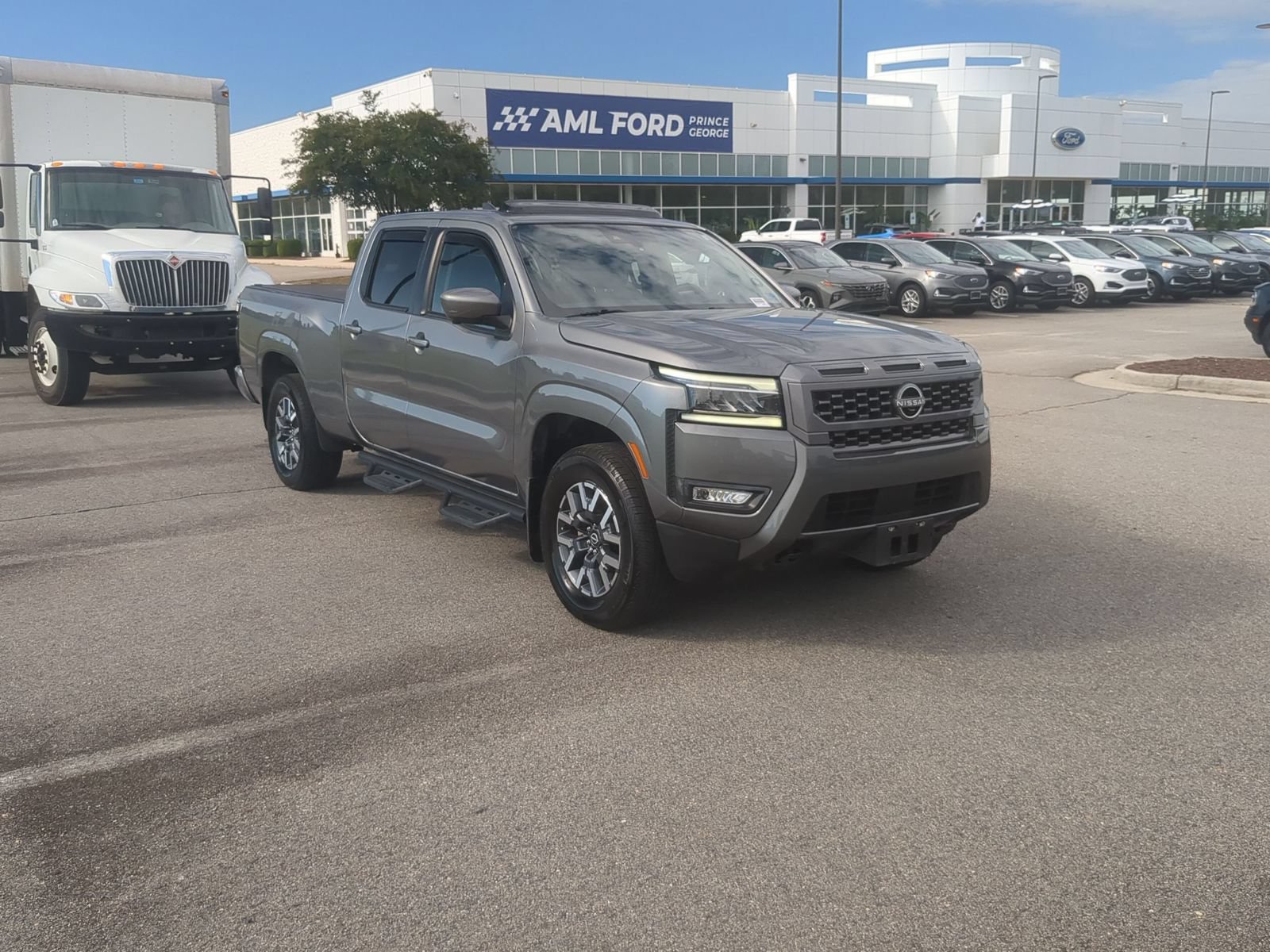 Used 2025 Nissan Frontier SL