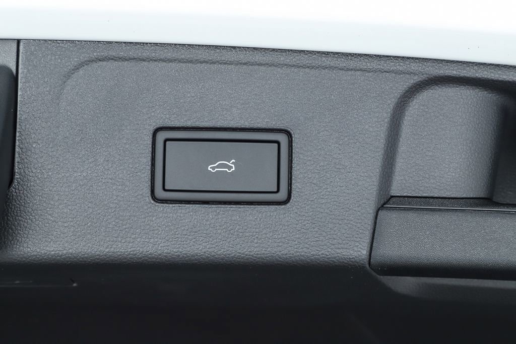 New 2026 Volkswagen Atlas SE image 69