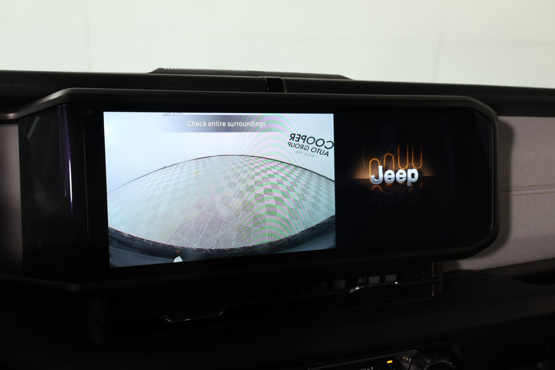 Used 2025 Jeep Wrangler Sport AWD/4WD image 6