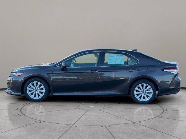 Certified 2019 Toyota Camry LE FWD image 3
