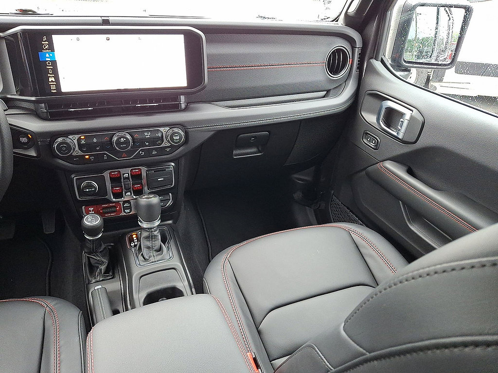 Used 2026 Jeep Wrangler Unlimited Rubicon 392 w/ Quick Order Package 27X Moab AWD/4WD image 11