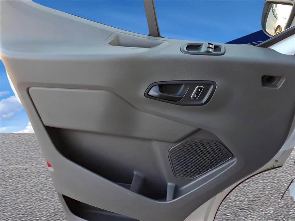 Used 2023 Ford Transit 250 Medium Roof RWD image 22