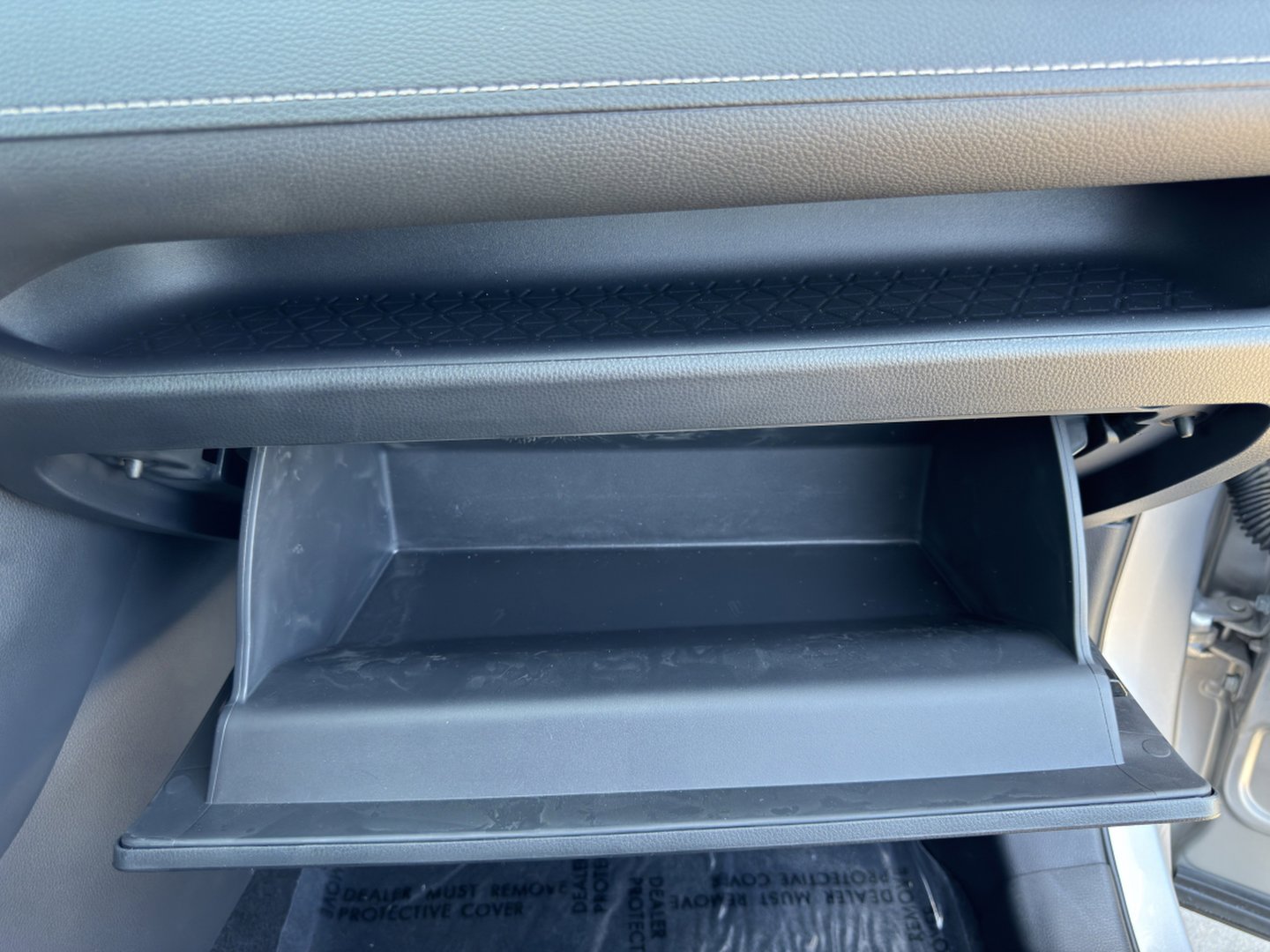 Used 2025 Toyota RAV4 XLE image 38