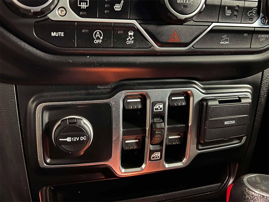 Used 2023 Jeep Wrangler Sport S image 29