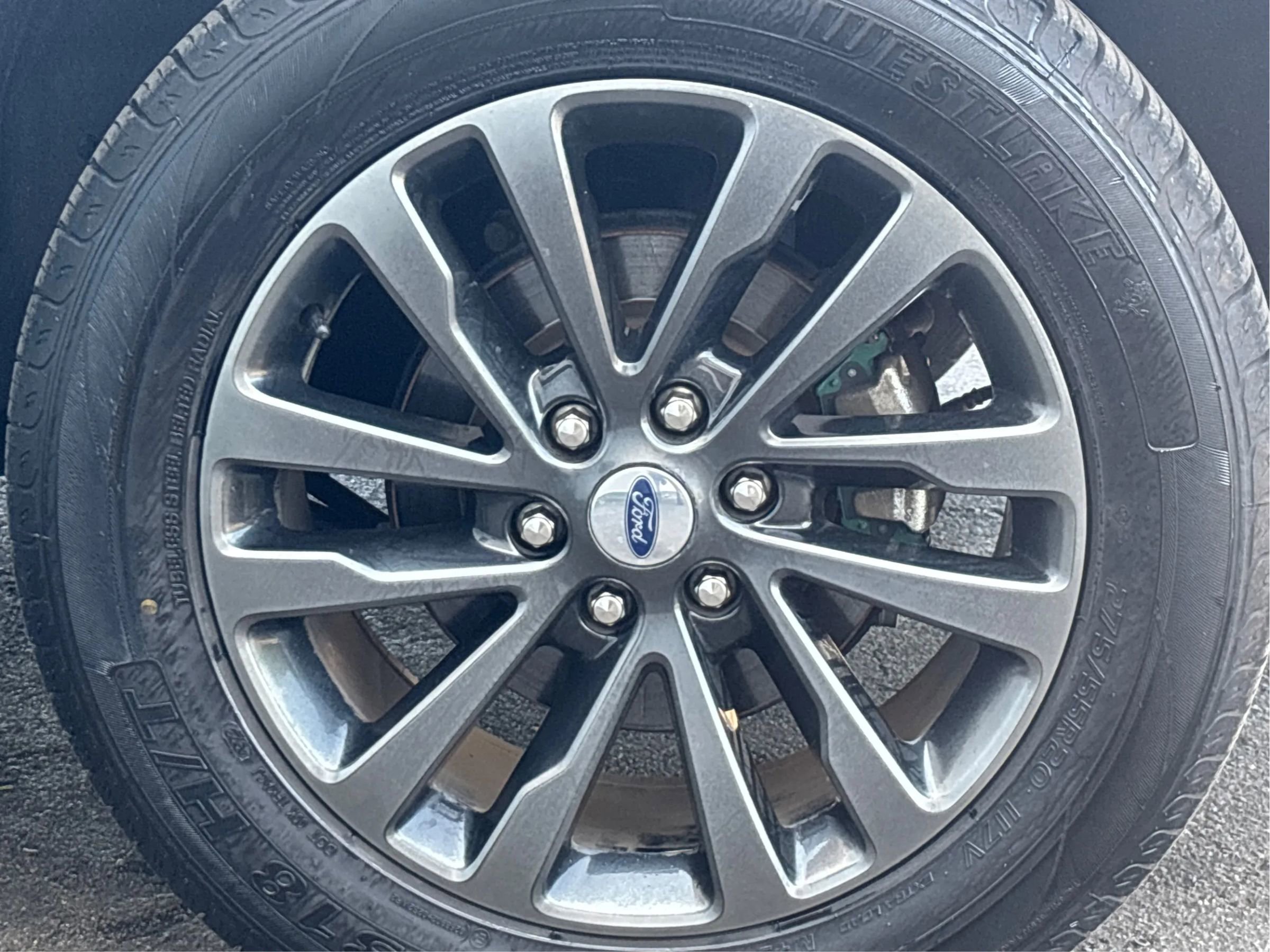 Used 2020 Ford Expedition Limited w/ Equipment Group 301A image 32