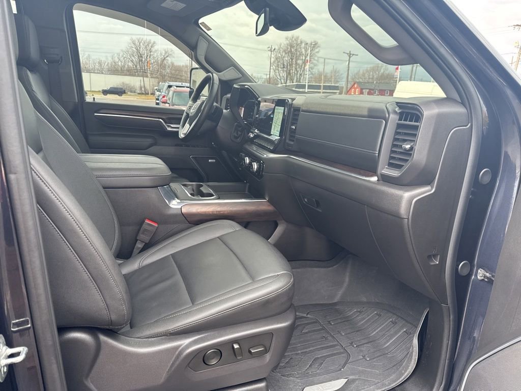 Used 2025 GMC Sierra 2500 SLT image 39