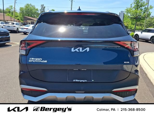 Certified 2025 Kia Sportage EX AWD/4WD image 6