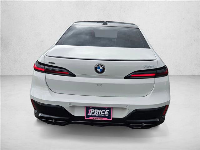 Used 2023 BMW 760i xDrive AWD/4WD image 7