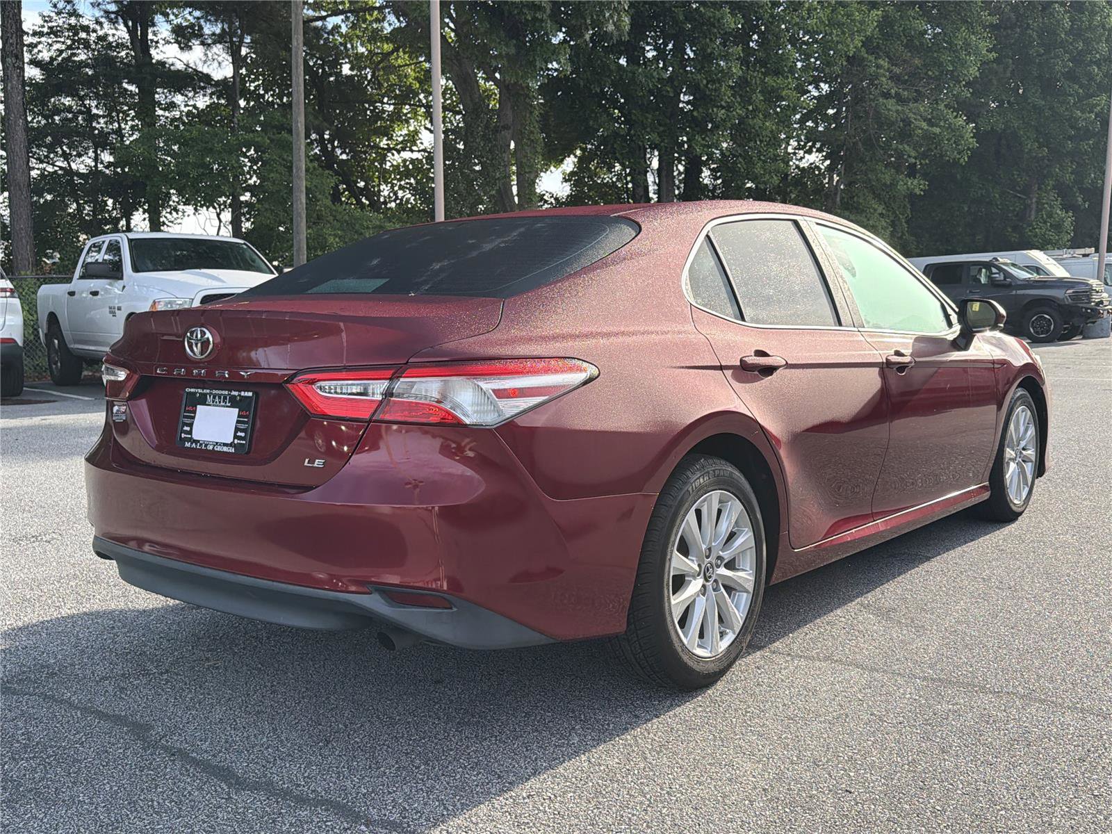Used 2018 Toyota Camry LE FWD image 5