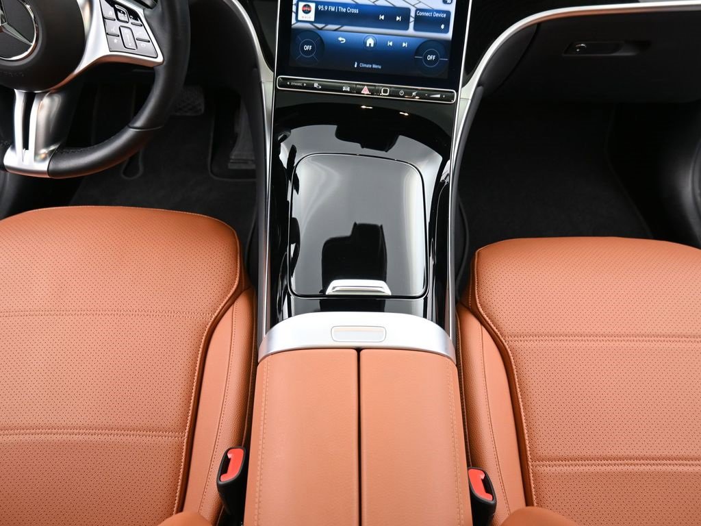 Used 2023 Mercedes-Benz GLC 300 4MATIC image 14