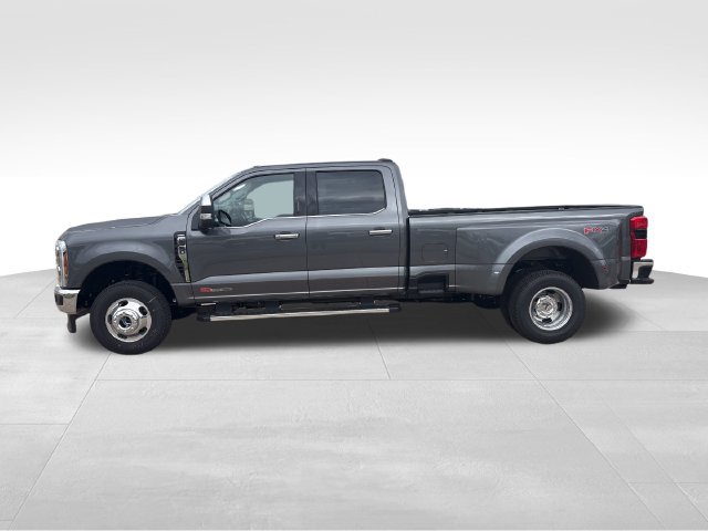 New 2027 Ford F350 Lariat w/ Chrome Package AWD/4WD image 3