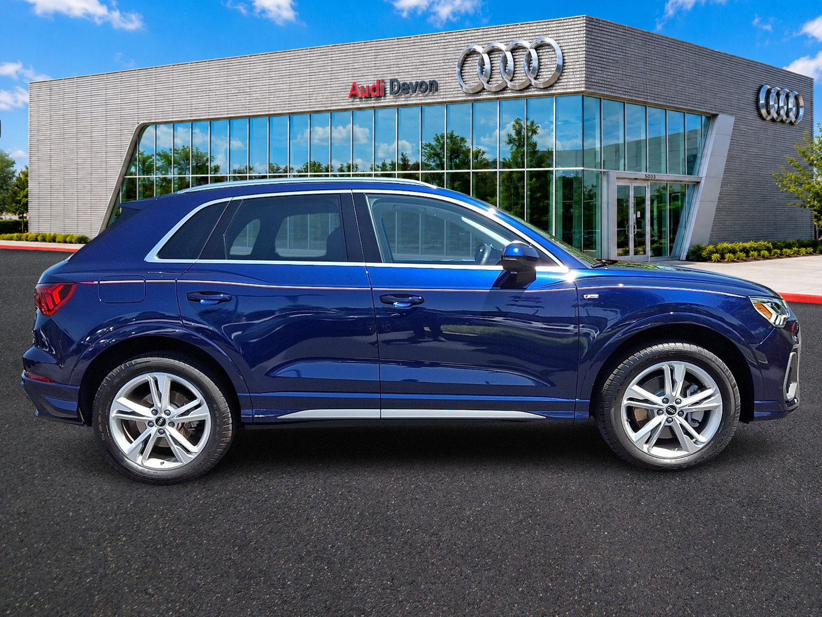 Certified 2022 Audi Q3 2.0T Premium Plus AWD/4WD image 7