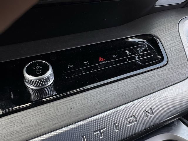 Used 2025 Ford Expedition Max Platinum AWD/4WD image 19