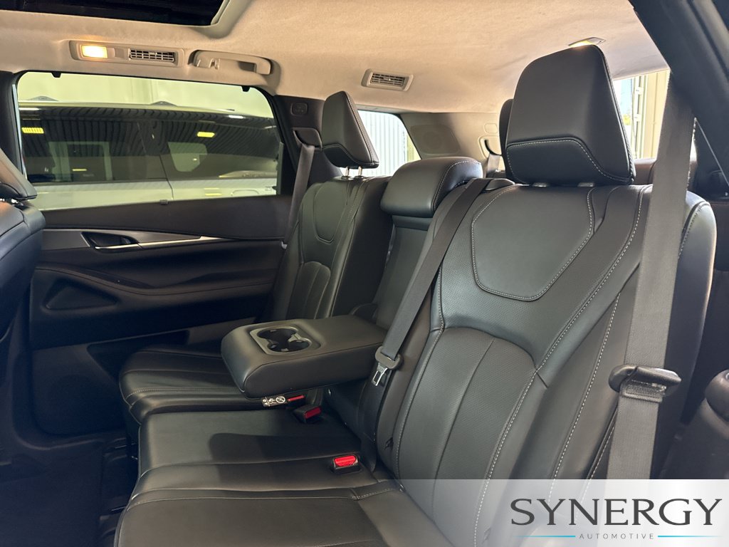 Certified 2023 INFINITI QX60 Luxe w/ Cargo Package FWD image 29
