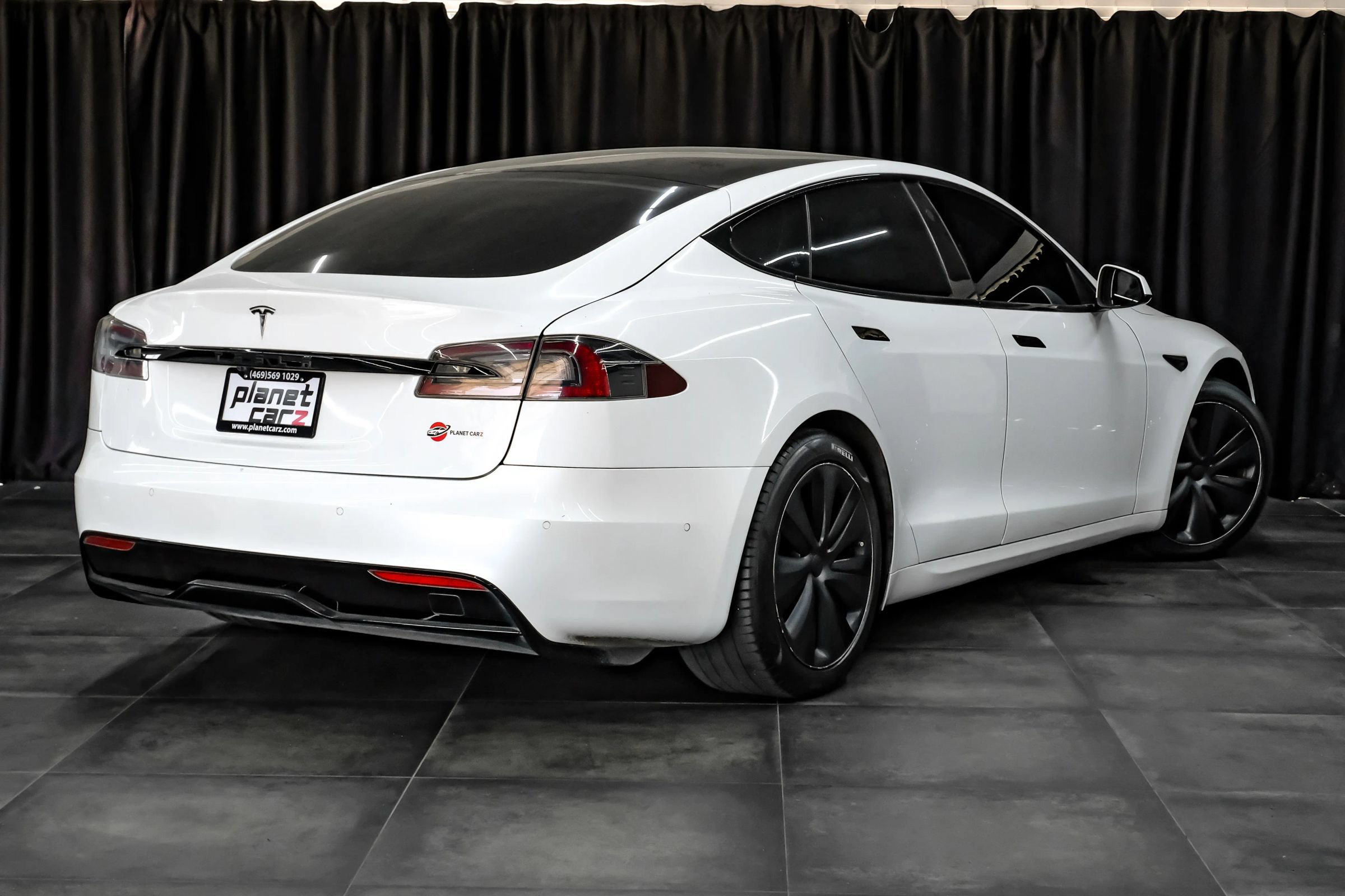 Used 2022 Tesla Model S AWD/4WD image 9
