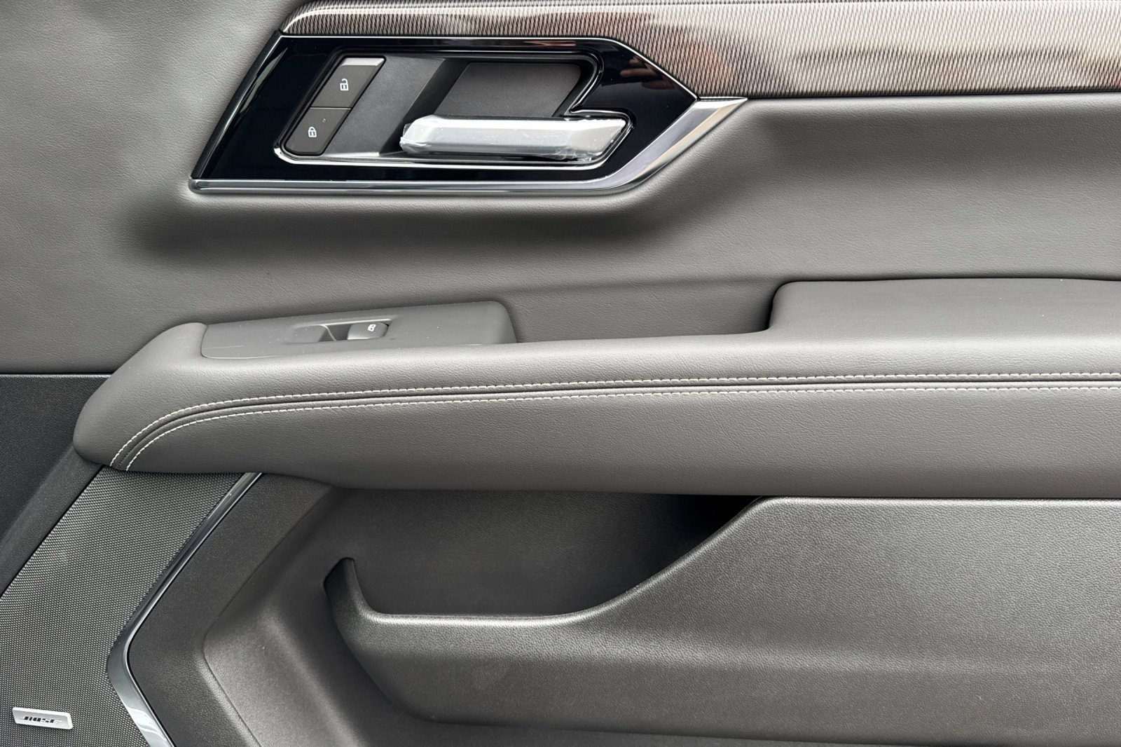 New 2025 GMC Yukon XL Elevation image 20