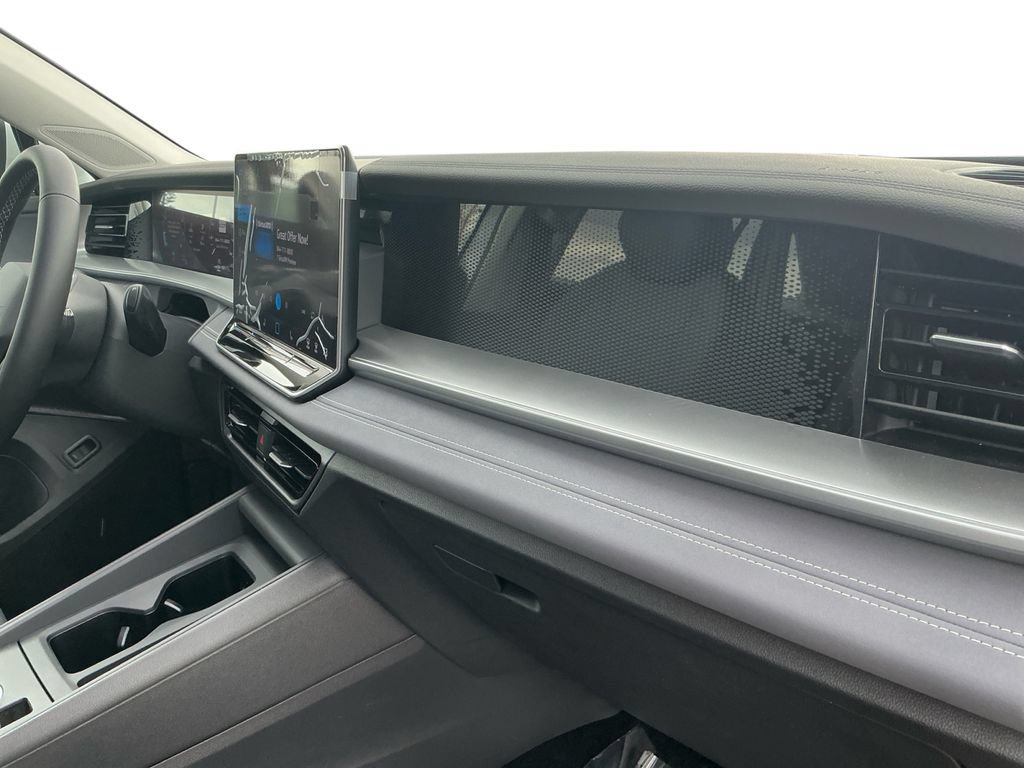 New 2026 Volkswagen Tiguan SE AWD/4WD image 16