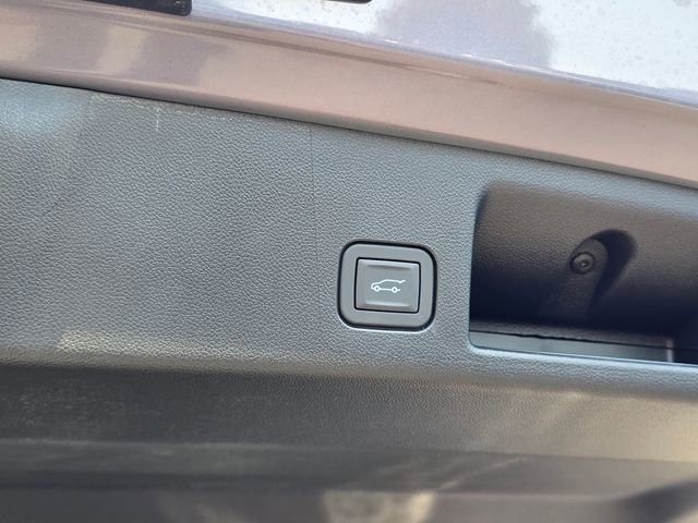 New 2025 Chevrolet Equinox EV LT w/ Active Safety Package 3 image 17