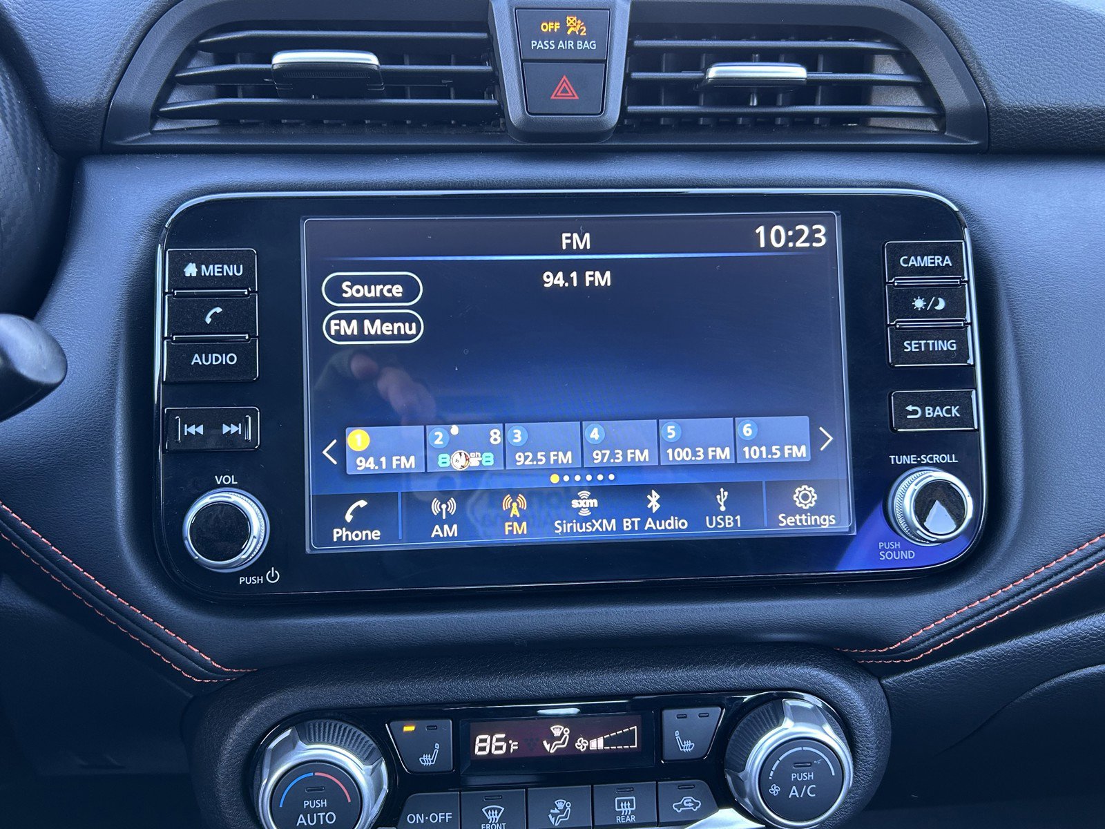 Used 2023 Nissan Versa SR w/ Trunk Package image 27