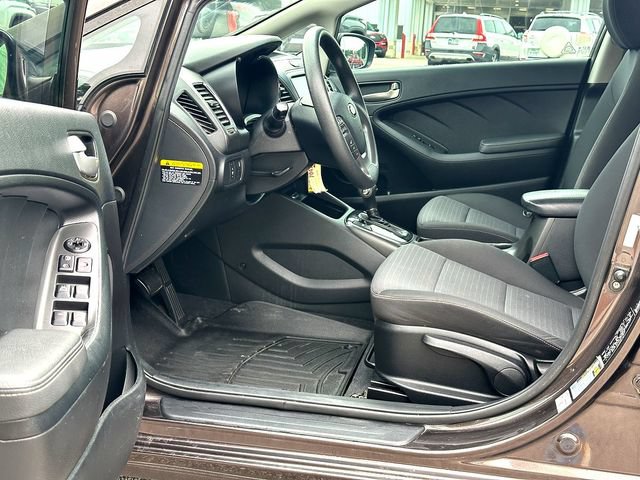 Used 2018 Kia Forte LX w/ LX Popular Package FWD image 10