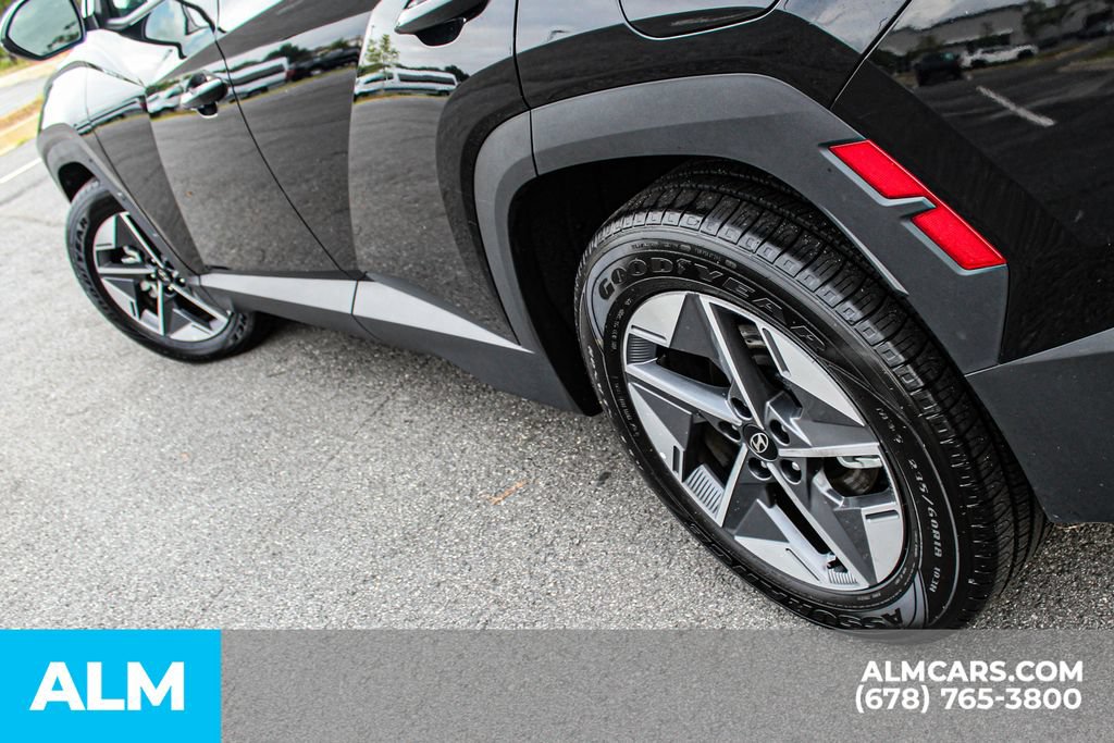 Used 2025 Hyundai Tucson SEL FWD image 14
