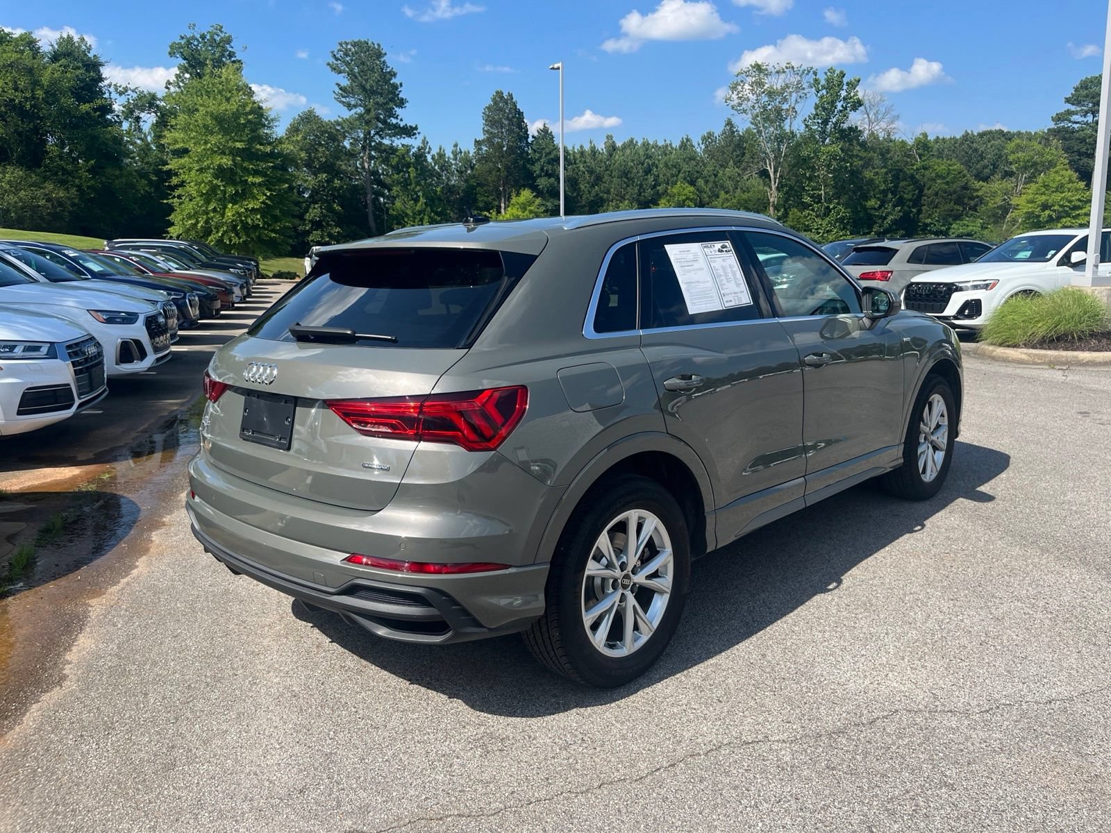 Used 2023 Audi Q3 2.0T Premium Plus w/ Premium Plus Package AWD/4WD image 5