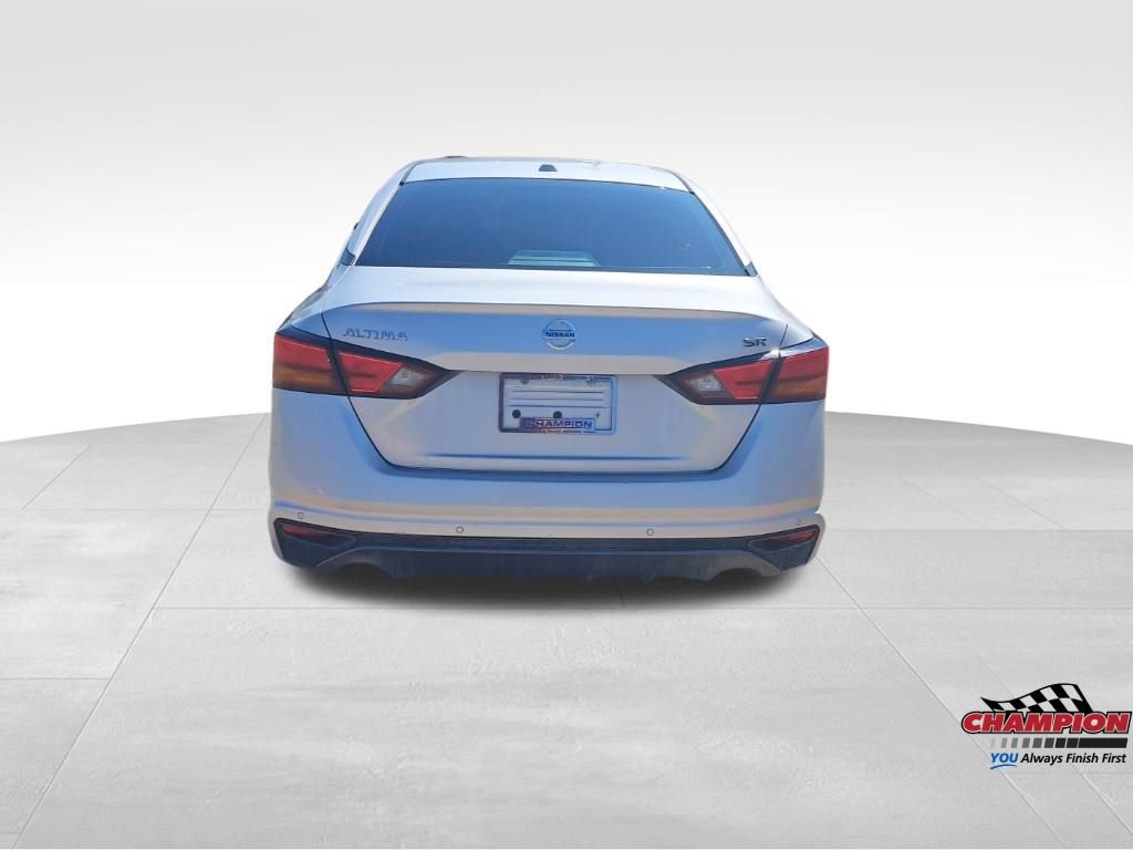 Used 2020 Nissan Altima 2.5 SR FWD image 5