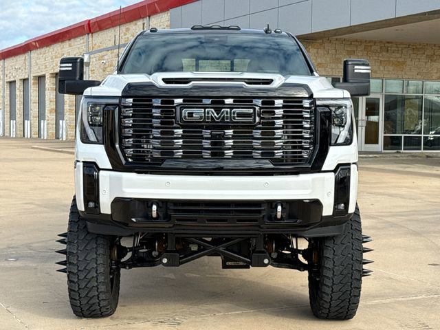 Used 2025 GMC Sierra 3500 Denali Ultimate image 2