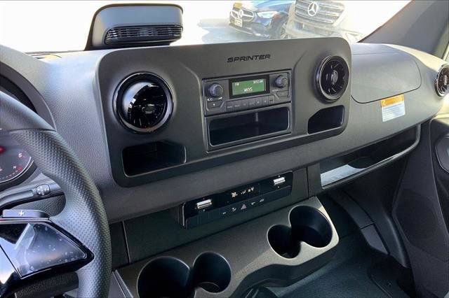 New 2026 Mercedes-Benz Sprinter 2500 image 23