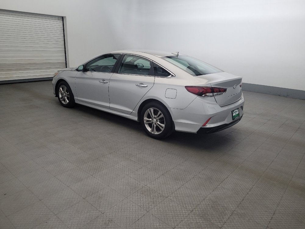 Used 2019 Hyundai Sonata SEL w/ Tech Package 02 FWD image 3