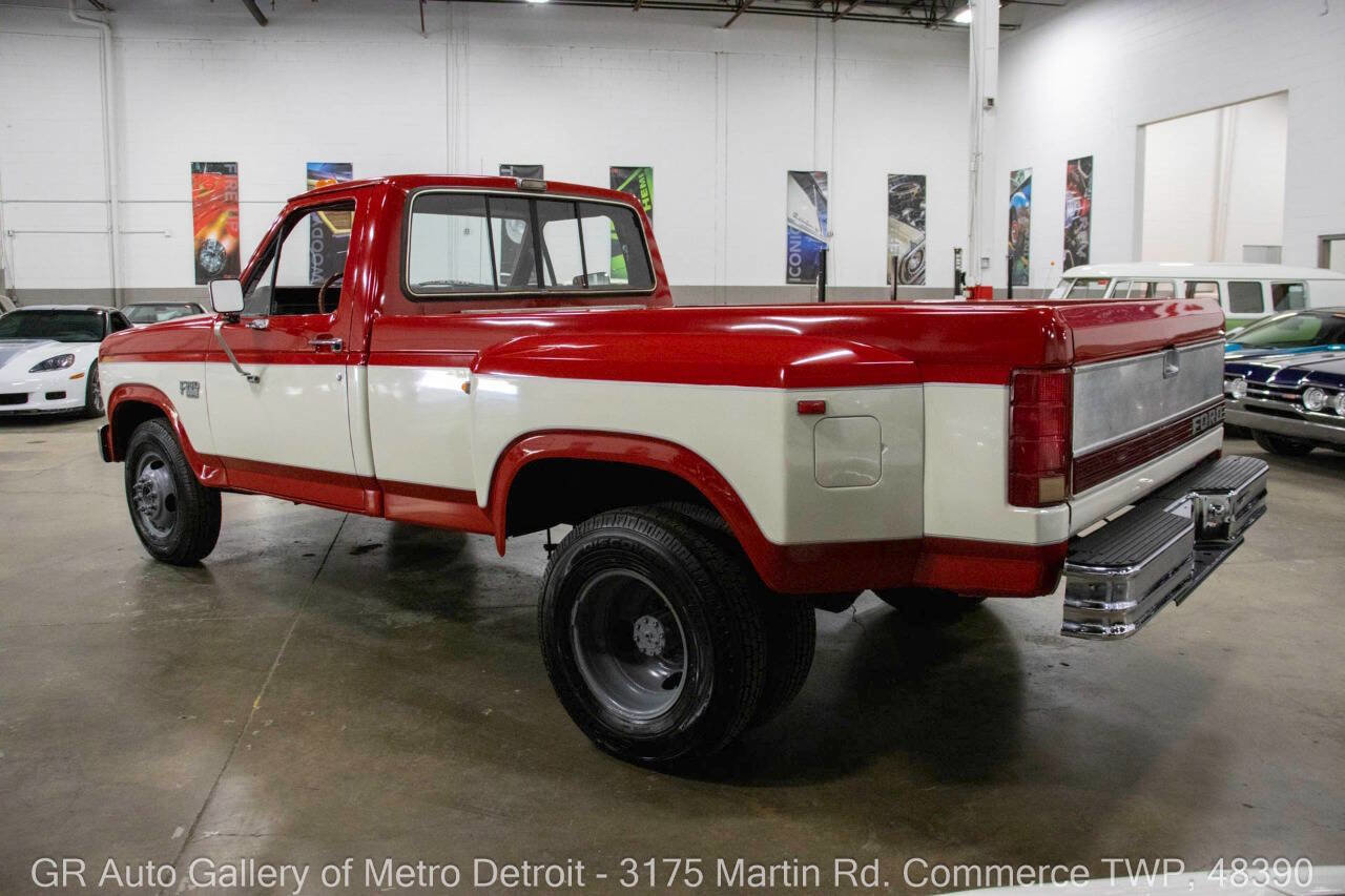 Used 1986 Ford F350 2WD Regular Cab image 4