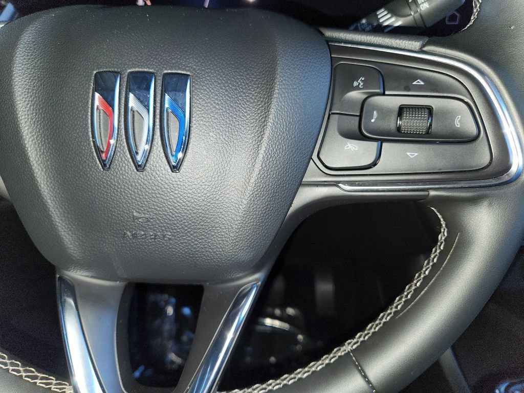 Used 2025 Buick Encore GX Preferred image 24