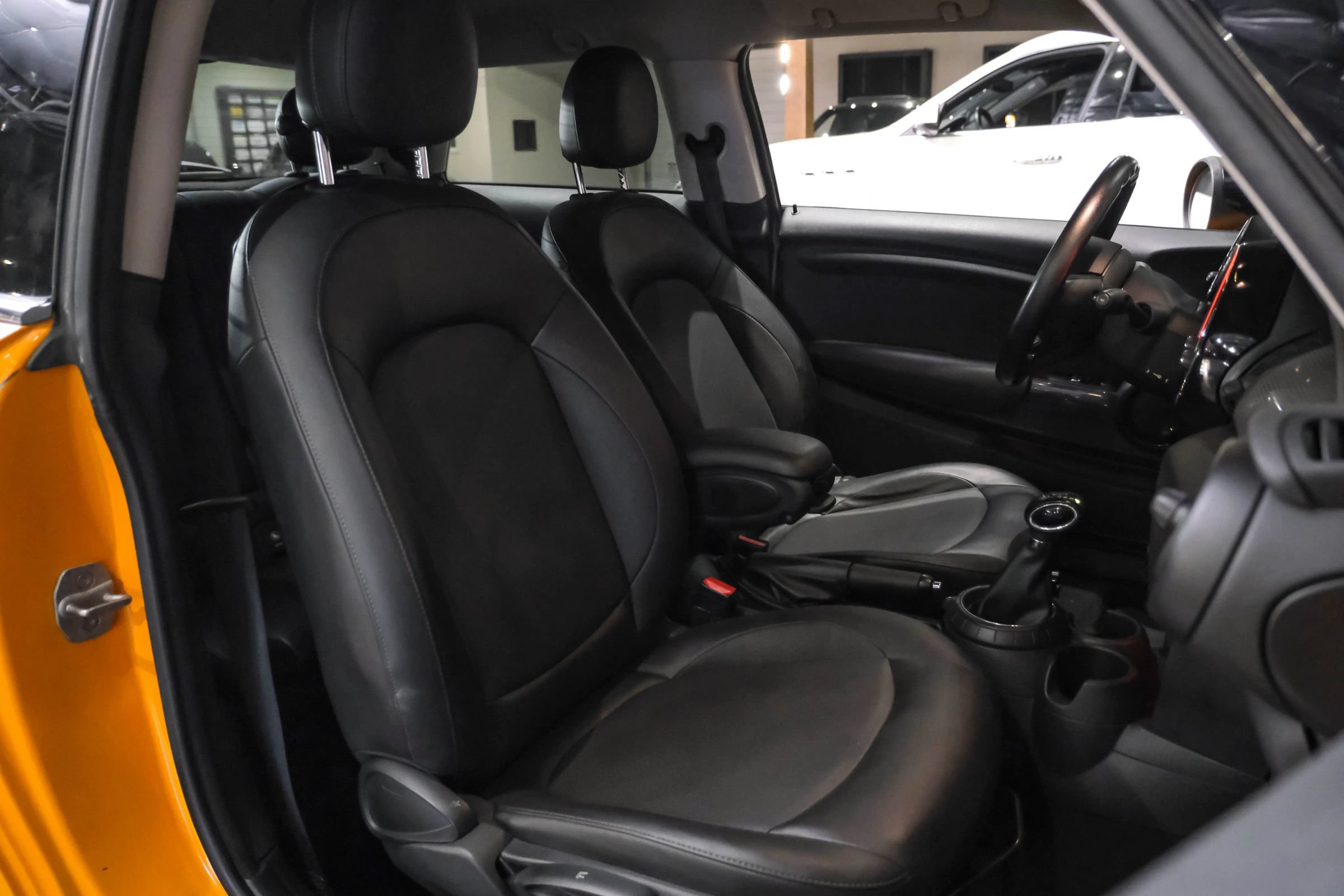 Used 2014 MINI Cooper 2-Door Hardtop FWD image 28