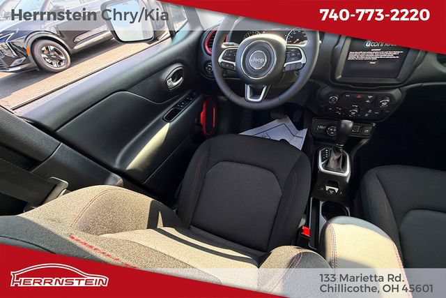 Used 2023 Jeep Renegade Trailhawk AWD/4WD image 11