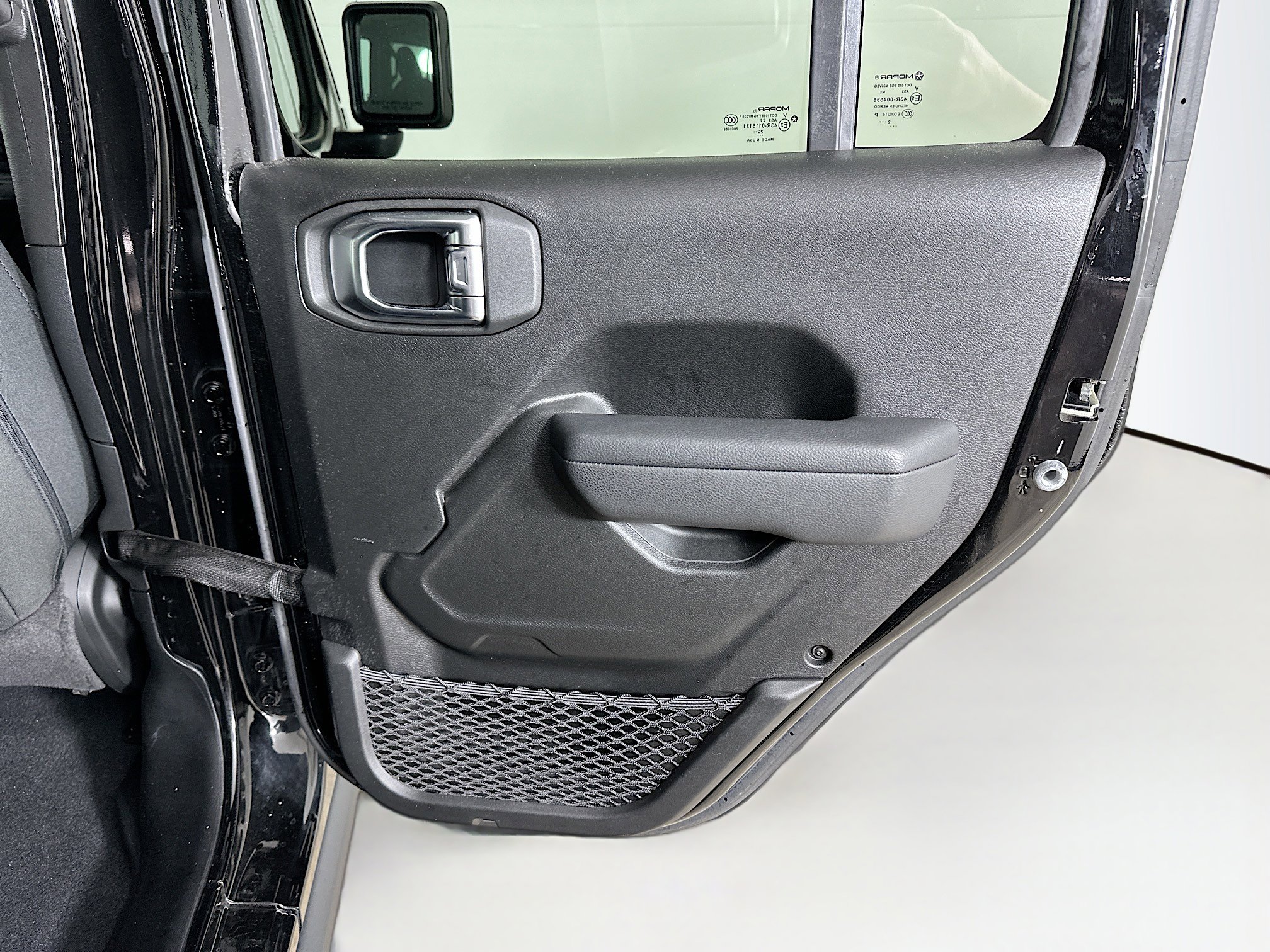 Used 2023 Jeep Wrangler Unlimited w/ Cold Weather Group image 29