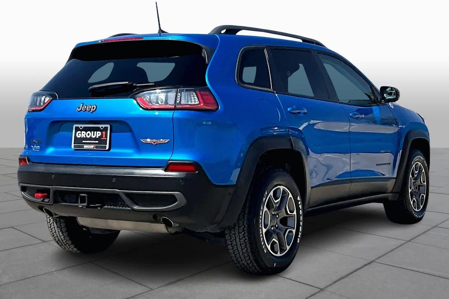 Used 2021 Jeep Cherokee Trailhawk w/ Technology Group image 13